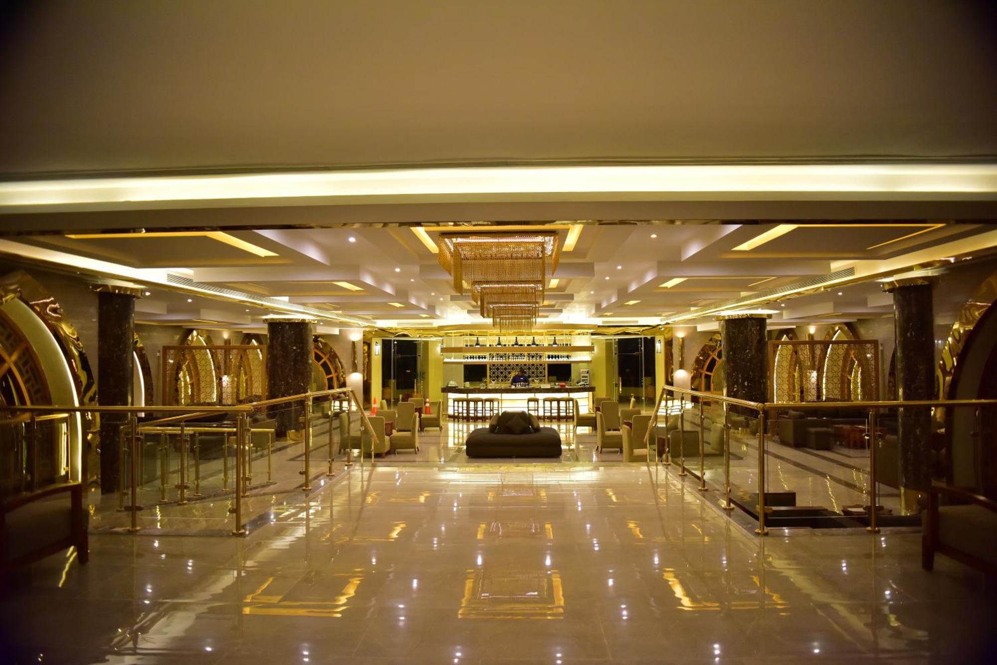 The Grand Hotel Sharm El Sheikh Экстерьер фото The lobby of the hotel